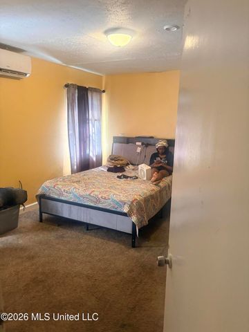1736 E Gibraltar, Jackson, MS 39204