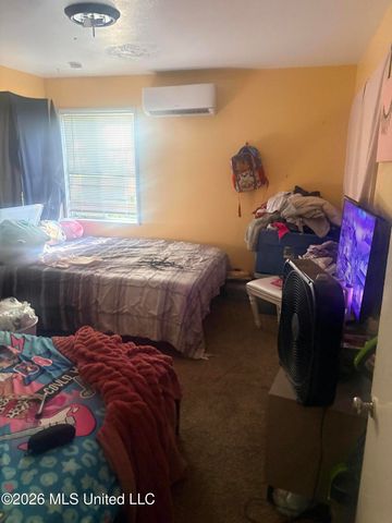 1736 E Gibraltar, Jackson, MS 39204