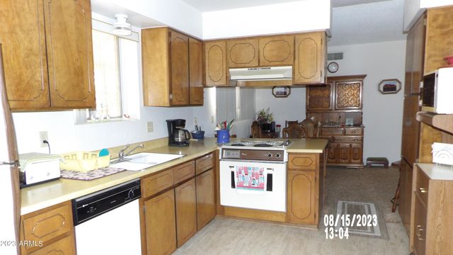 1446 S PALO VERDE Drive apache, Apache Junction, AZ 85120