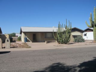 1446 S PALO VERDE Drive apache, Apache Junction, AZ 85120