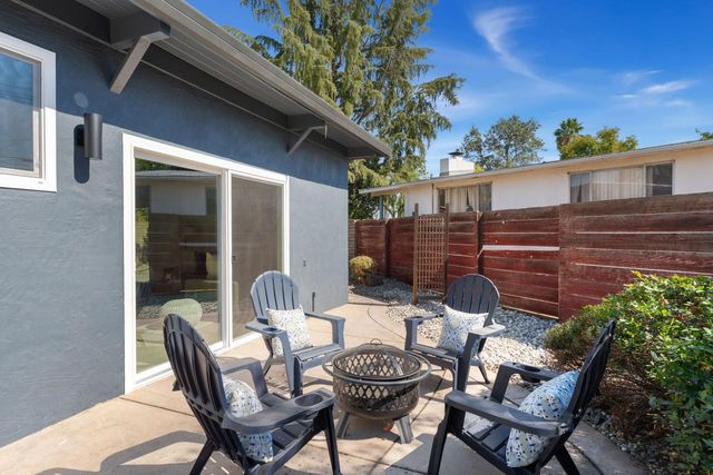 3828 Sunnyvale Ave, Sacramento, CA 95821
