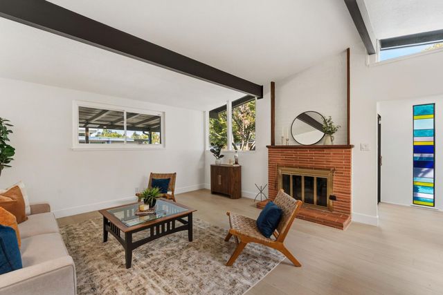 3828 Sunnyvale Ave, Sacramento, CA 95821