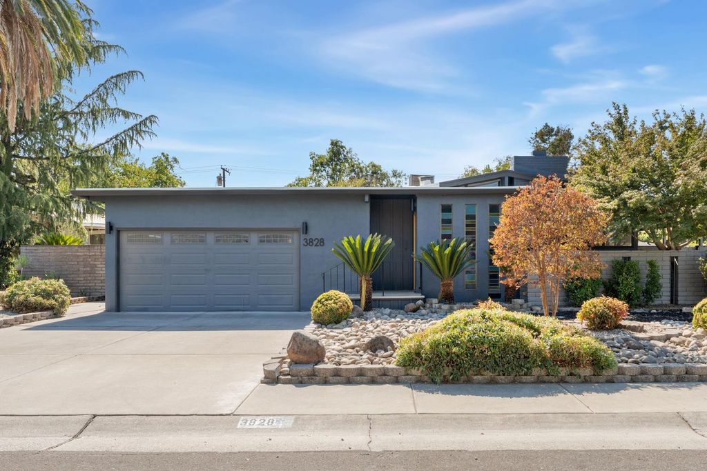 3828 Sunnyvale Ave, Sacramento, CA 95821