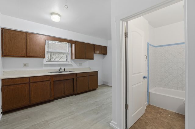 35230 Sheffield Street, Westland, MI 48186