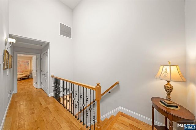 463 8th Street B, Palisades Park, NJ 07650