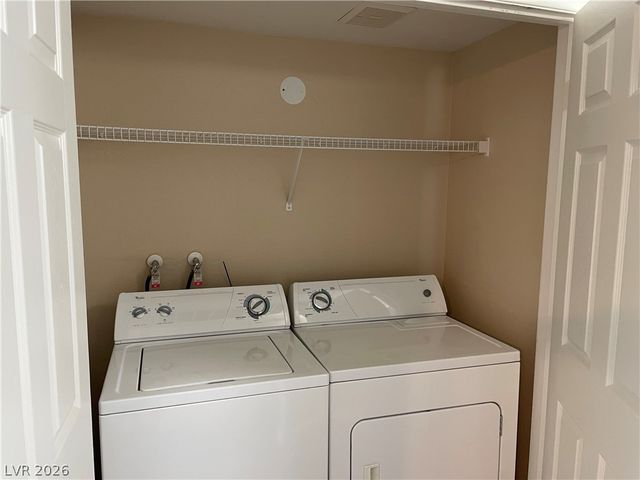 8000 Badura Avenue 2053, Las Vegas, NV 89113