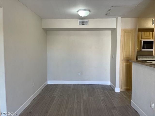 8000 Badura Avenue 2053, Las Vegas, NV 89113