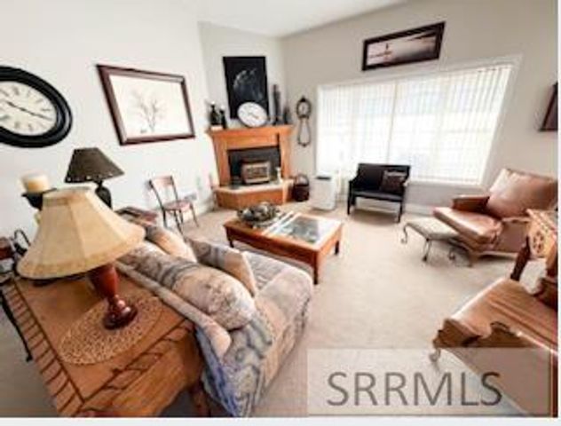 1044 N 1000 E, Shelley, ID 83274