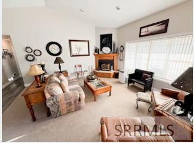 1044 N 1000 E, Shelley, ID 83274