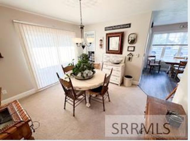 1044 N 1000 E, Shelley, ID 83274