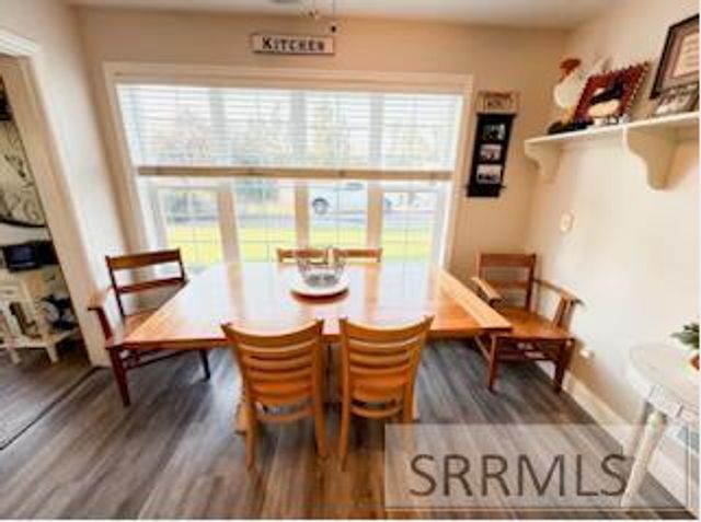 1044 N 1000 E, Shelley, ID 83274