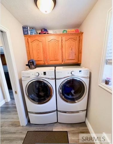 1044 N 1000 E, Shelley, ID 83274