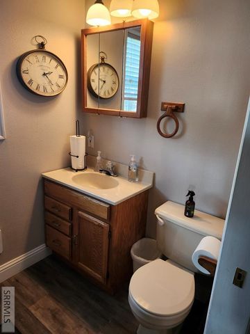 1044 N 1000 E, Shelley, ID 83274