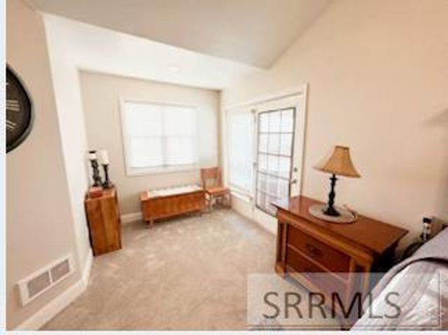 1044 N 1000 E, Shelley, ID 83274