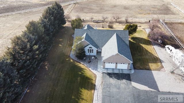 1044 N 1000 E, Shelley, ID 83274