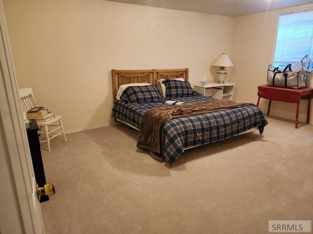 1044 N 1000 E, Shelley, ID 83274