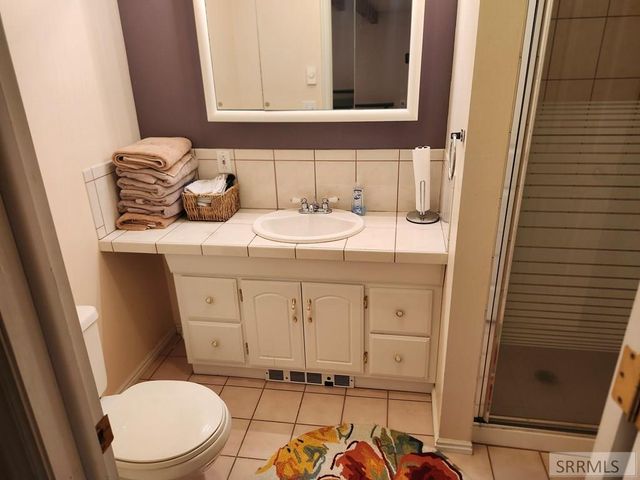 1044 N 1000 E, Shelley, ID 83274