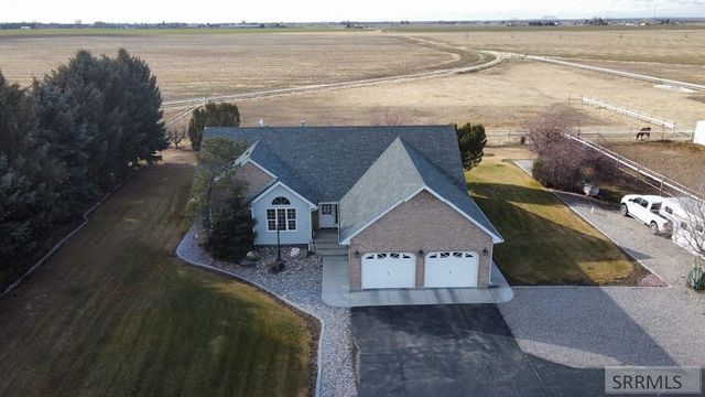 1044 N 1000 E, Shelley, ID 83274