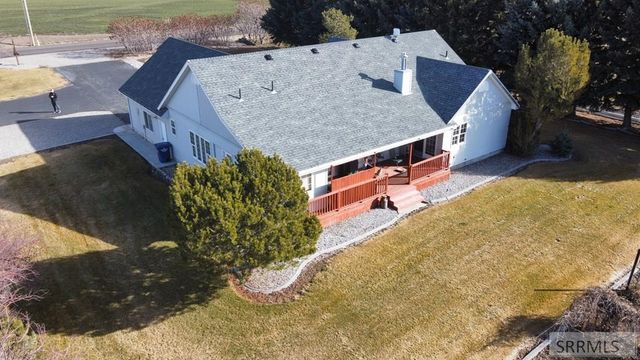 1044 N 1000 E, Shelley, ID 83274