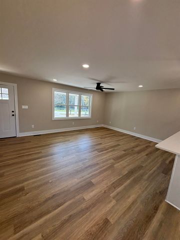 302 Thompson Road, Chesnee, SC 29323