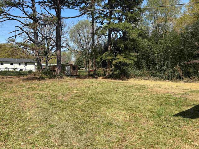 302 Thompson Road, Chesnee, SC 29323