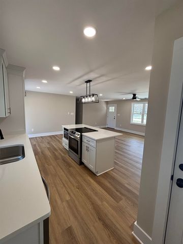 302 Thompson Road, Chesnee, SC 29323