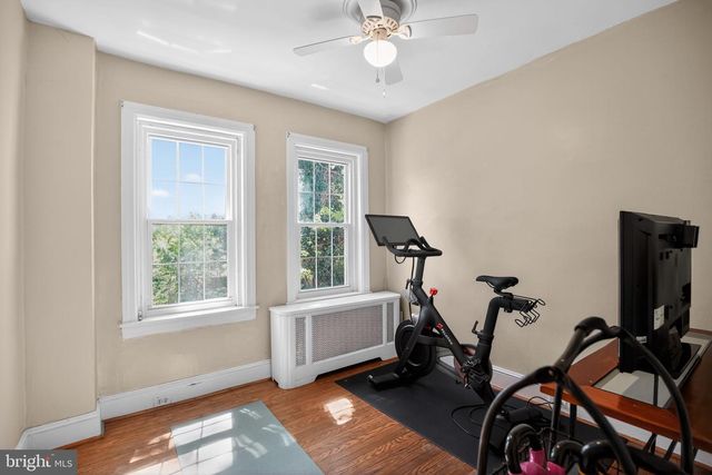 132 E HARTWELL LN, Philadelphia, PA 19118