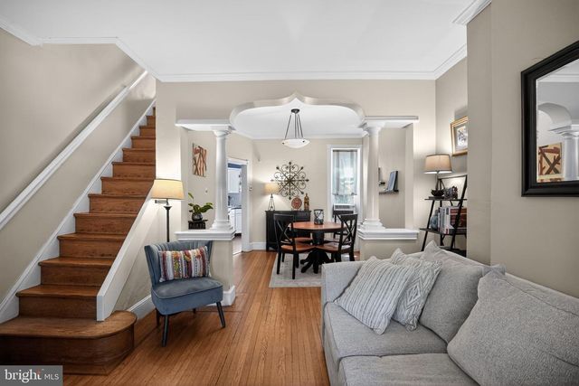 132 E HARTWELL LN, Philadelphia, PA 19118