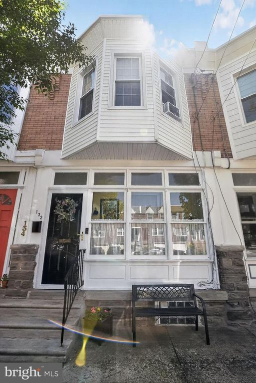 132 E HARTWELL LN, Philadelphia, PA 19118