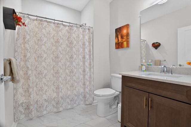1 Codman Way 312, Westborough, MA 01581