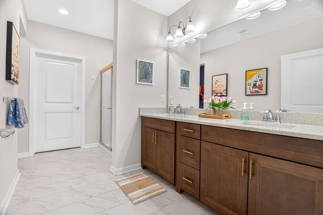 1 Codman Way 312, Westborough, MA 01581