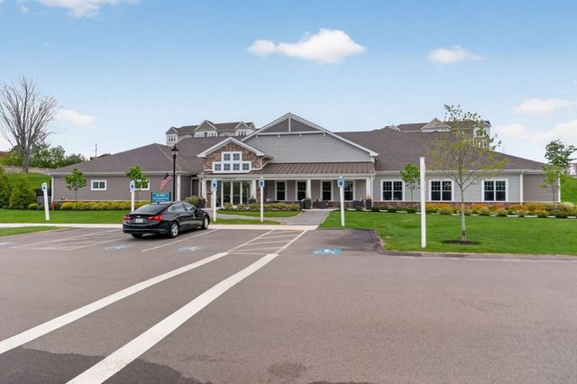 1 Codman Way 312, Westborough, MA 01581