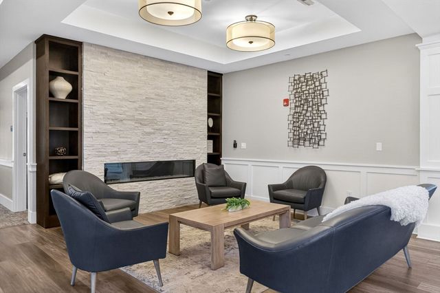1 Codman Way 312, Westborough, MA 01581