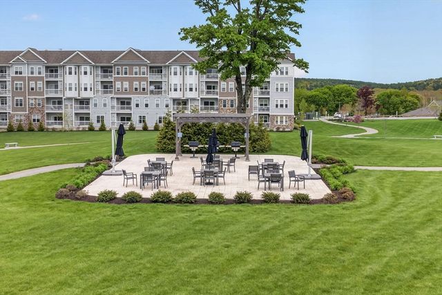 1 Codman Way 312, Westborough, MA 01581
