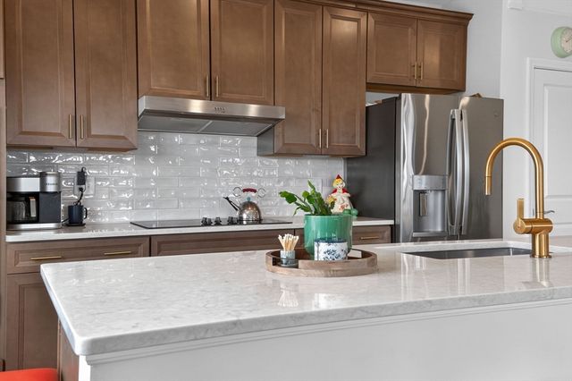 1 Codman Way 312, Westborough, MA 01581