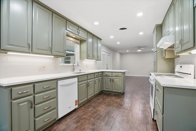 5613 Morley Avenue, Fort Worth, TX 76133