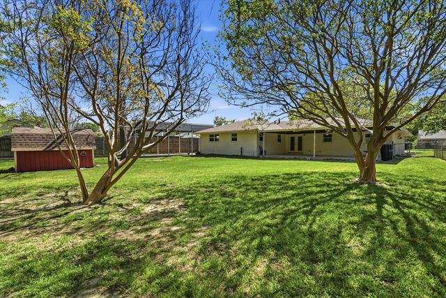 5613 Morley Avenue, Fort Worth, TX 76133