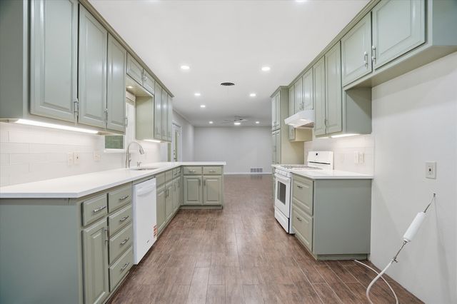 5613 Morley Avenue, Fort Worth, TX 76133