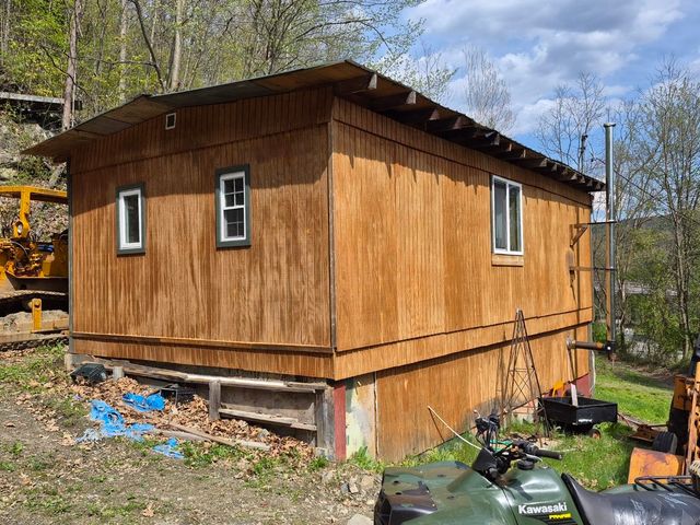 319 River Road S, Putney, VT 05346
