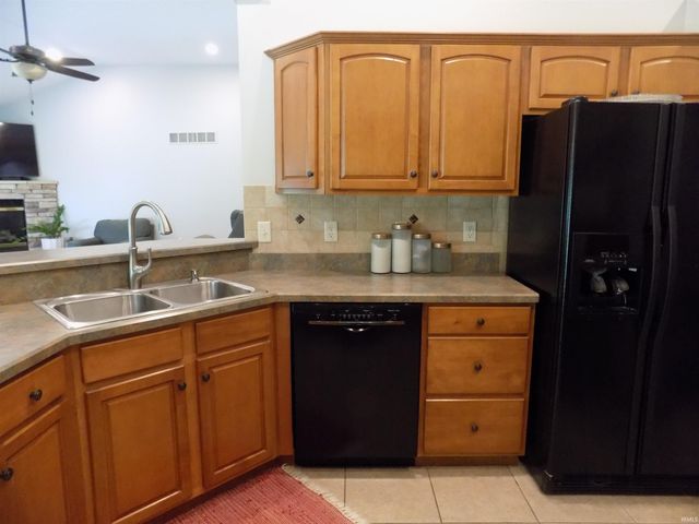 23104 Johnathon Court, Elkhart, IN 46516