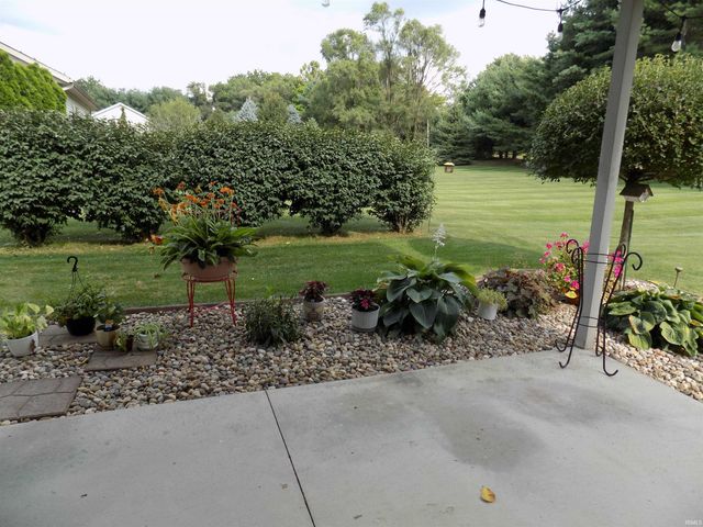 23104 Johnathon Court, Elkhart, IN 46516