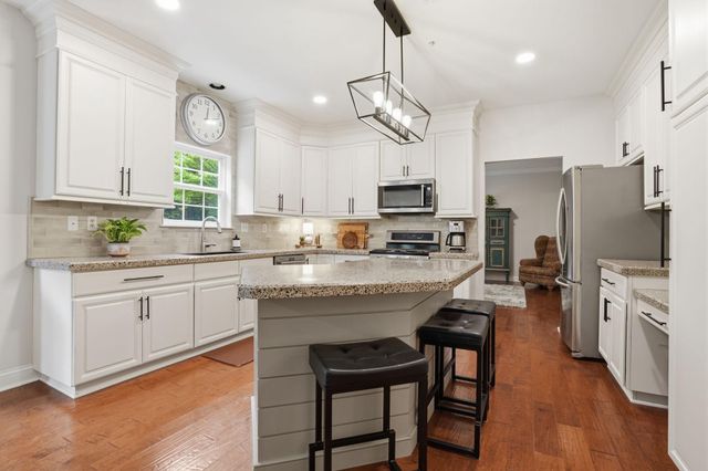3913 CHARTER CLUB DR, Doylestown, PA 18902