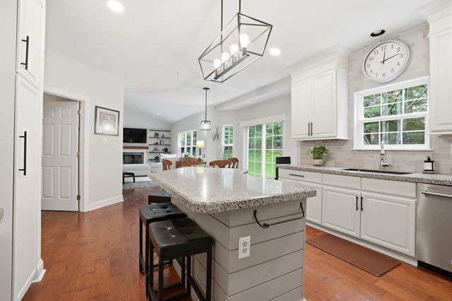 3913 CHARTER CLUB DR, Doylestown, PA 18902