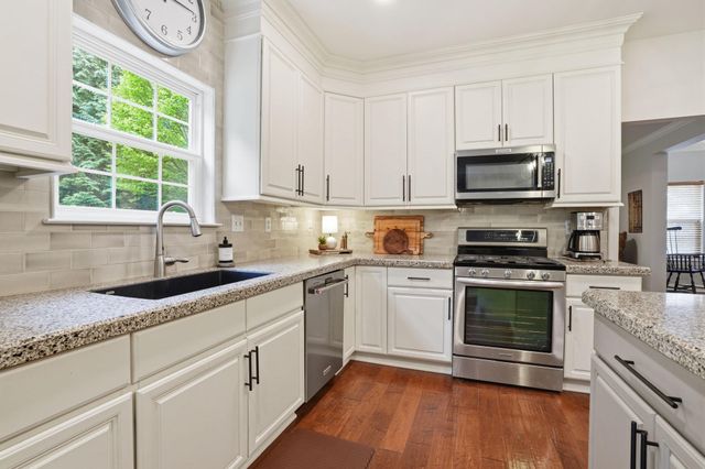 3913 CHARTER CLUB DR, Doylestown, PA 18902