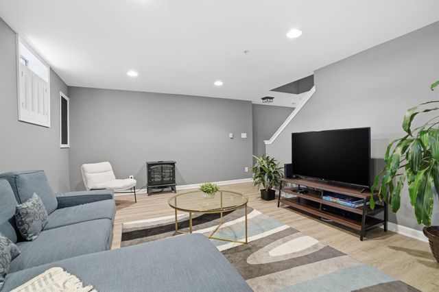 3913 CHARTER CLUB DR, Doylestown, PA 18902