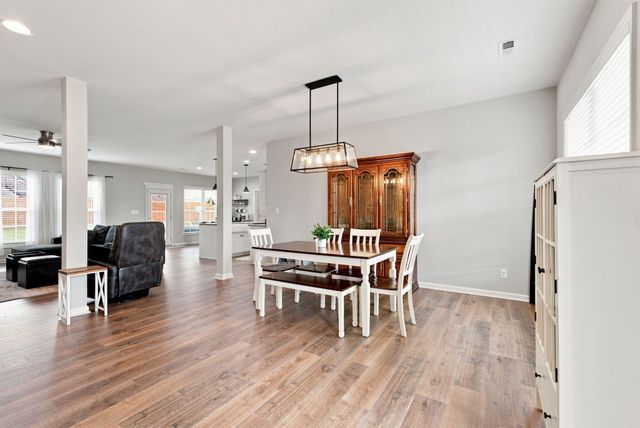 144 Silver Springs Way, Georgetown, KY 40324