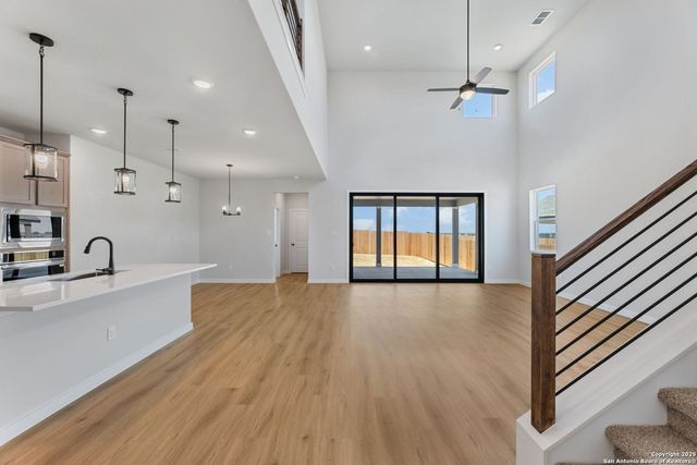 16650 Rosemary Ridge, Elmendorf, TX 78112