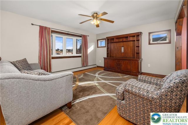 4441 Lehigh Drive, Lehigh Twp, PA 18088