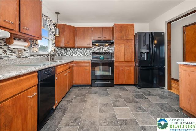 4441 Lehigh Drive, Lehigh Twp, PA 18088