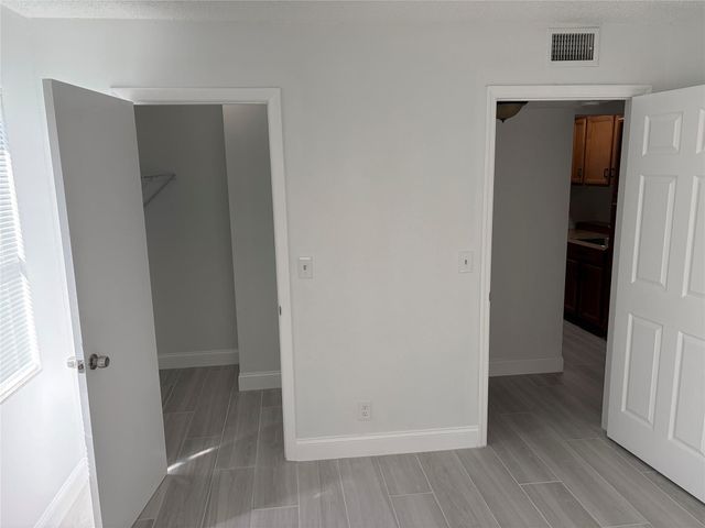 1846 Abbey Road 107, West Palm Beach, FL 33415